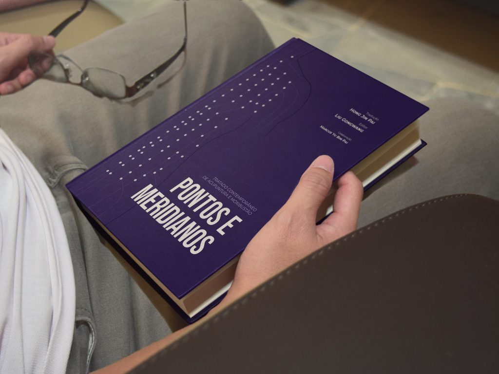 Livro Pontos e Meridianos - Hong Jin Pai (CEIMEC)